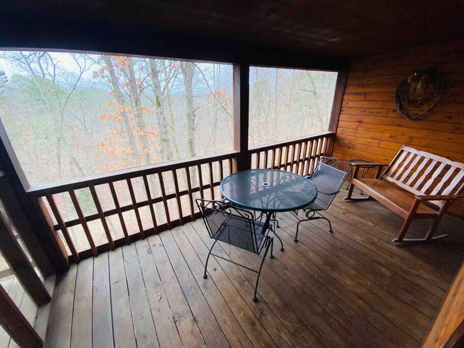 The Loft At Bear Mountain Log Cabins Юрика Спрингс Экстерьер фото